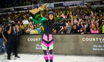Rayssa Leal quebra marcas com título mundial na liga de skate street