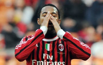Robinho foi condenado por crime cometido quando ele defendia o Milan.