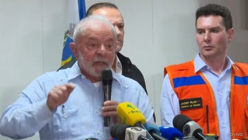 Lula chama invasores de 'fascistas' e decreta intervenção no DF