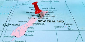 O fim das rígidas restrições chegou três meses antes do previsto na Nova Zelândia.