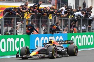 Verstappen faz corrida de recuperação e vence GP da Hungria