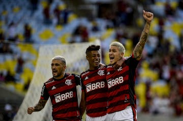 Com gol de Pedro, Flamengo vence o Goiás por 1 a 0 no Maraca